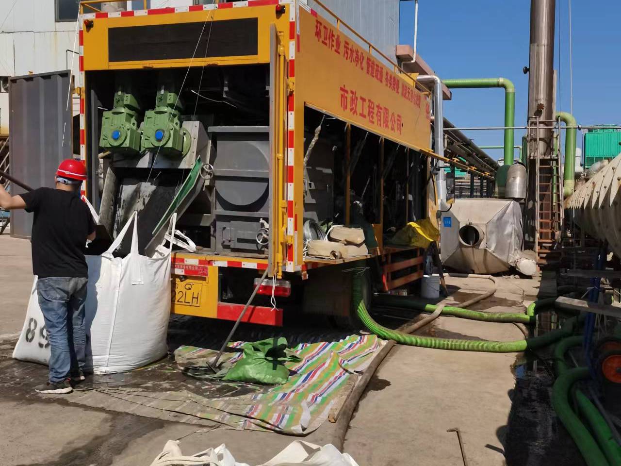 宜都淤泥压干处理